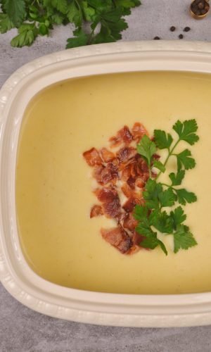Loaded bacon potato soup
